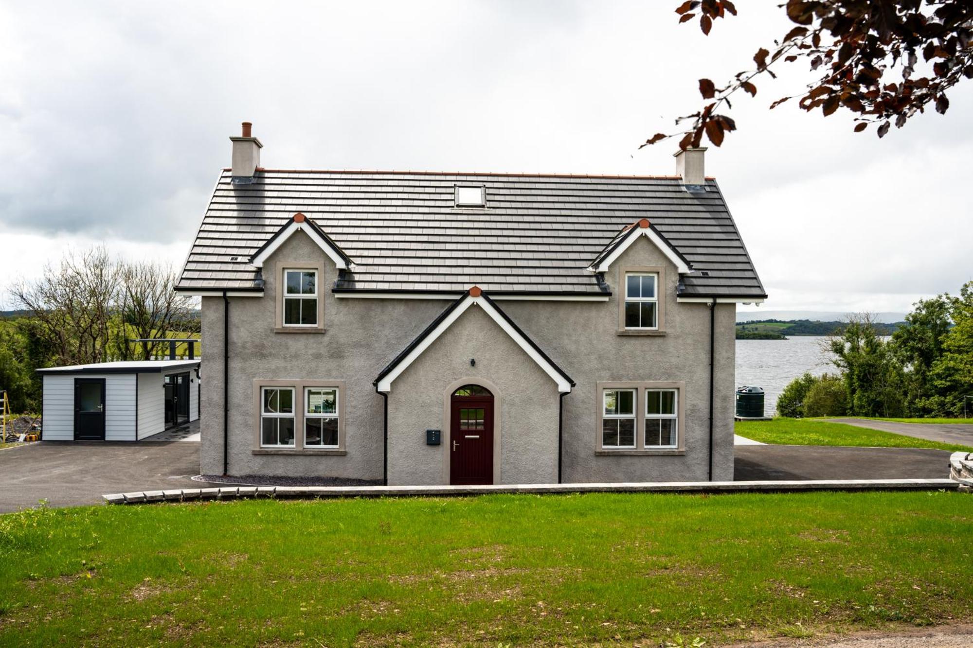 Escape Ordinary At Lily'S Pad Villa Enniskillen Exterior photo